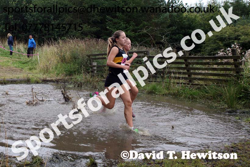 Girls under-15s, Start Fitness North Eastern Harrier League, Tanfield, County Durham. Photo: David T. Hewitson/Sports for All Pics